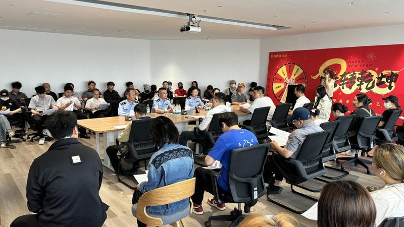 成都休闲食品礼盒装：揭秘厂家直销背后的秘密